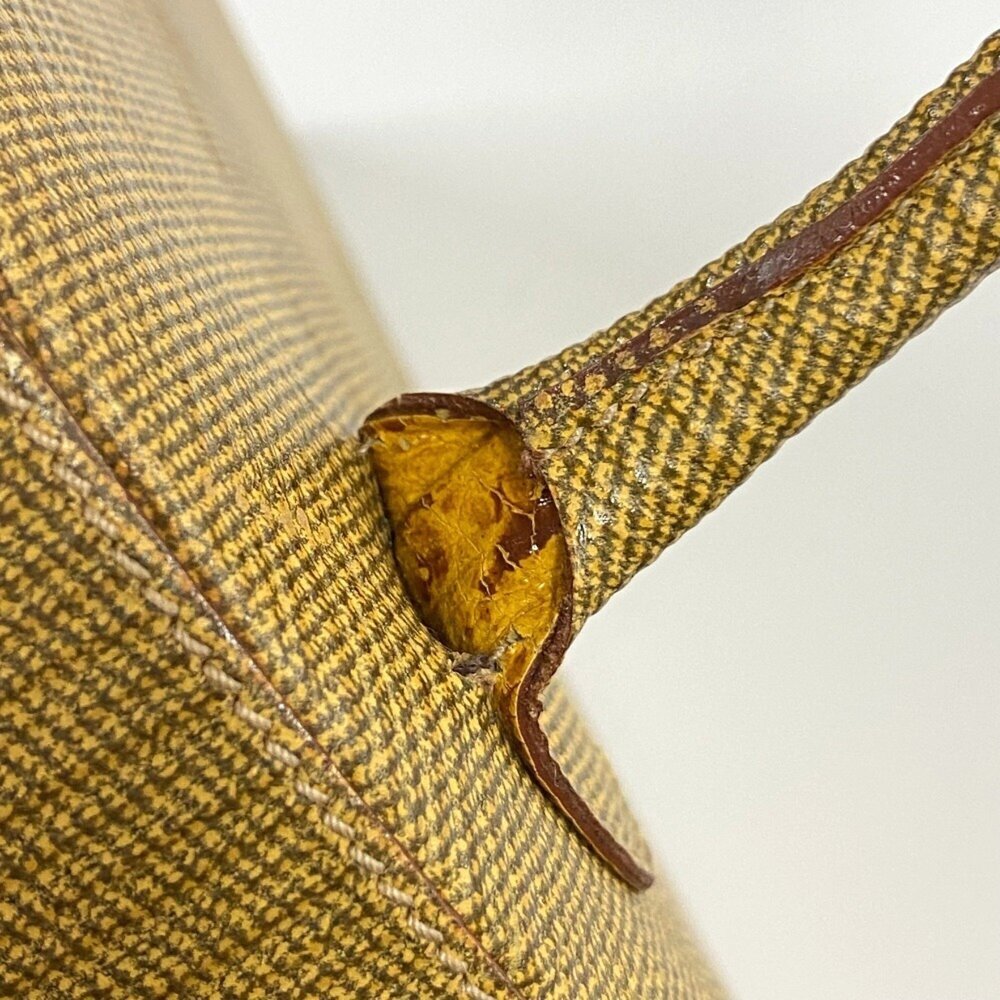 FENDI Cream Leather Shoulder Bag - Picture 10 of 16